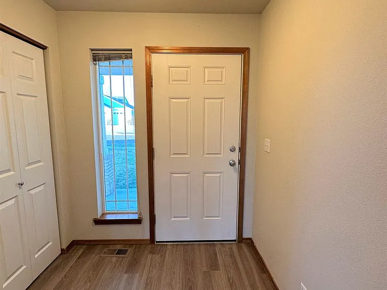 3706 W 19th Ct — Photo 6