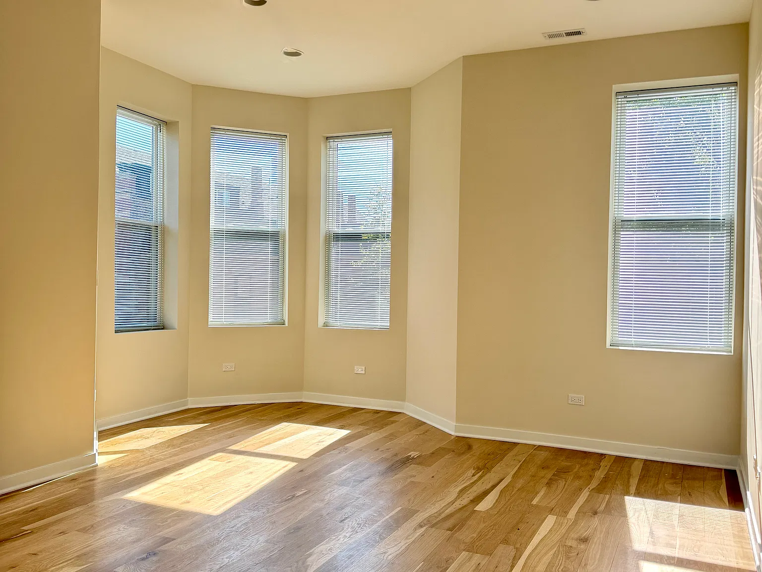 2 bed, $2,400 — Photo 1