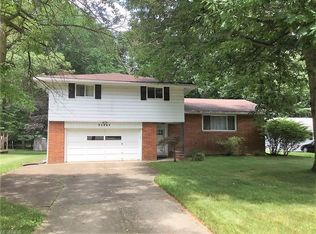 28776 Berkshire Dr, North Olmsted, OH