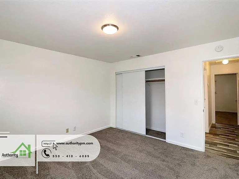 4445 Dogwood Ln #A — Photo 11