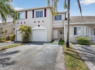 735 NW 42nd Pl, Deerfield Beach, FL 33064