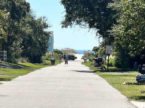 4th image of 222 NE 76th Street