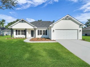 185 Water Crest Dr, Brunswick, GA 31523