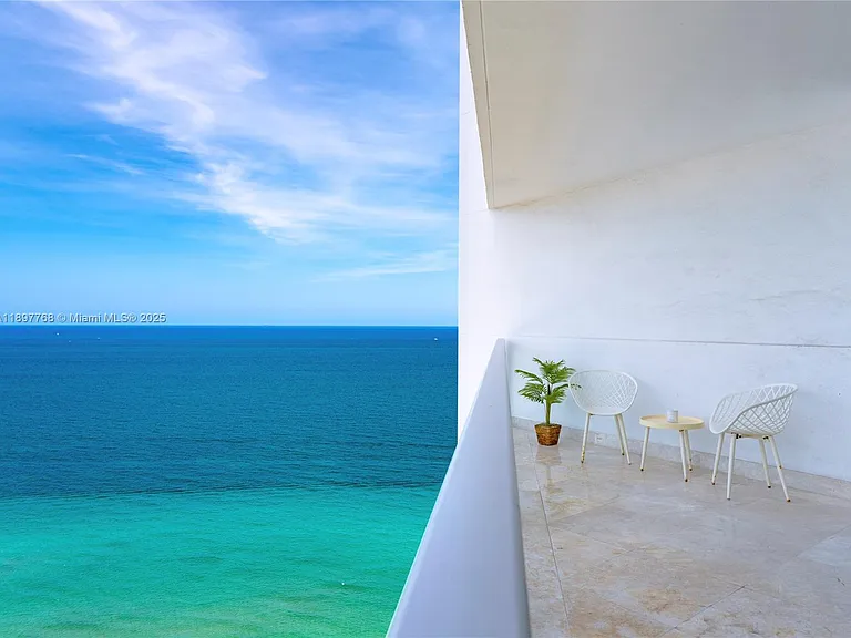 3101 S Ocean Dr — Photo 5