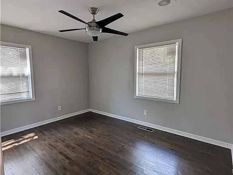 4308 Sheppard Dr — Photo 5