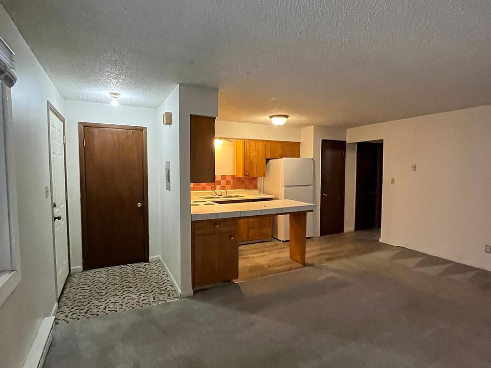 1st image of 217 E Sinto Ave APT 6