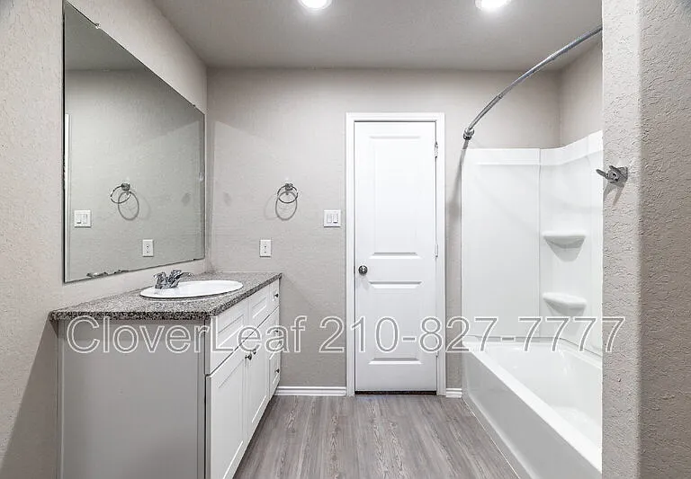 2815 Rosefinch — Photo 20