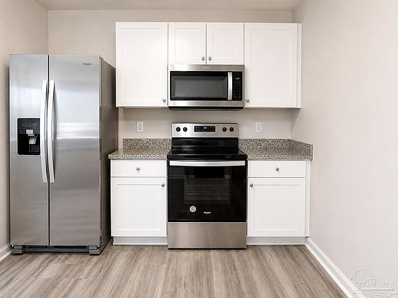 4th image of 3105 Tricia Cir
