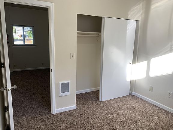 4th image of 123 E Birch St #6