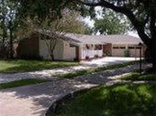 2046 Willow Wisp Dr, Seabrook, TX 77586