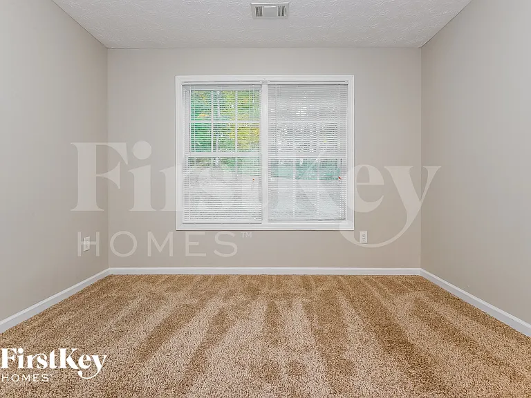 54 Windcrest Dr — Photo 15
