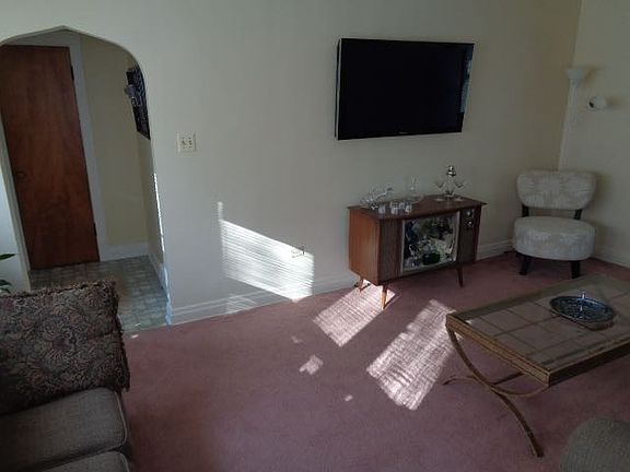 4th image of 1841 S 6th Ave