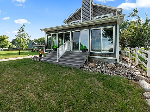 2nd image of 7863 Twin Lakes Rd