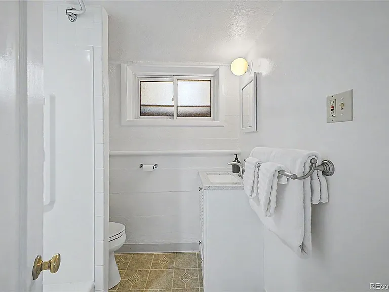 3028-3030 N Raleigh St (Duplex) - OPT 2 6/19/26  — Photo 14