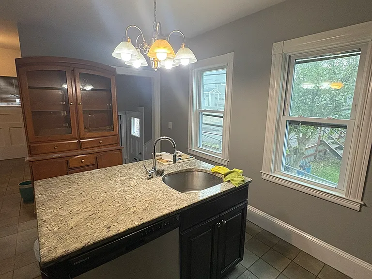 13 Clyde St — Photo 14