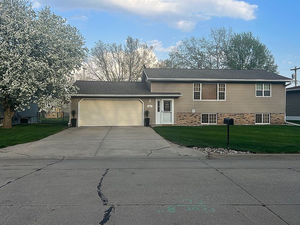 1st image of 601 Opal Ln