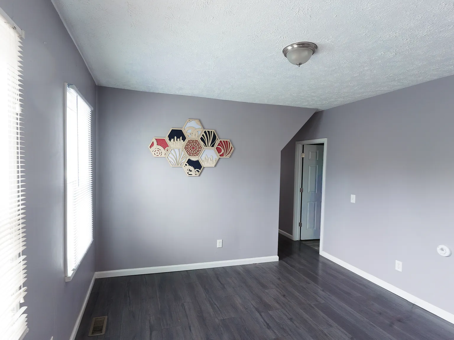 2 bed, 1246 sqft, $1,800 — Photo 2