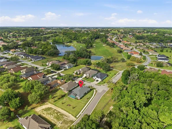 13444 Trailing Moss Dr, Dade City, FL 33525