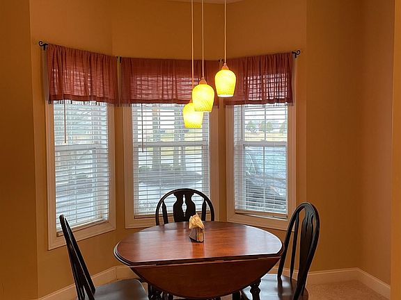 4th image of 1485 Providence Blvd