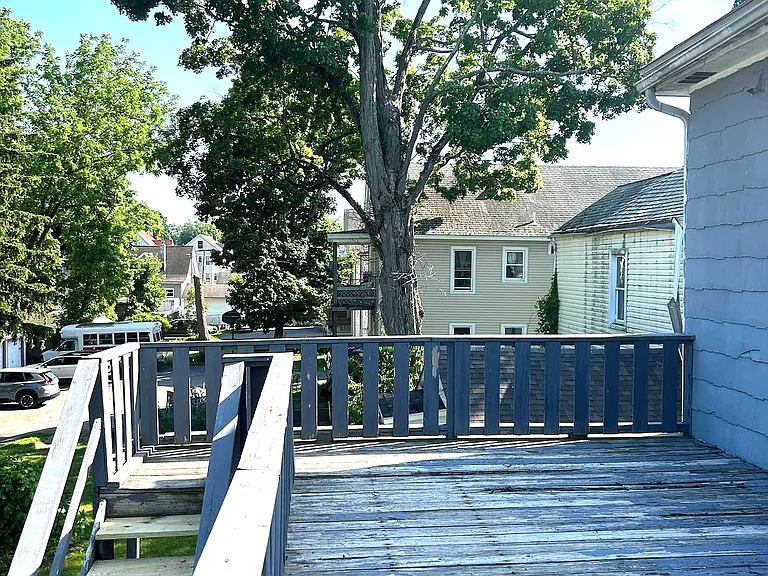 31 Worrall Ave #2 — Photo 15