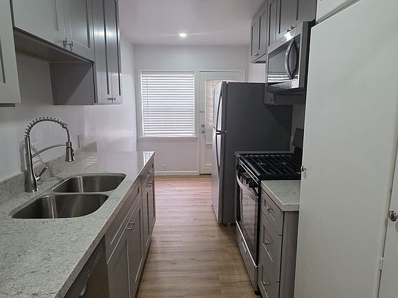 3rd image of 2711 W Clark Ave #A