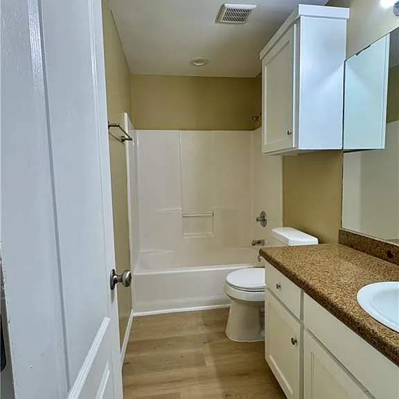 116 S 49th St #1 — Photo 22