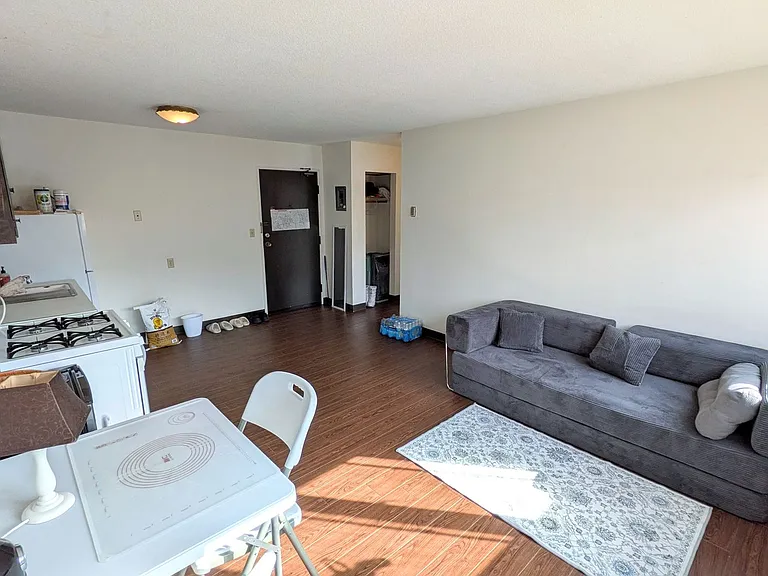 615 Ontario St SE — Photo 21