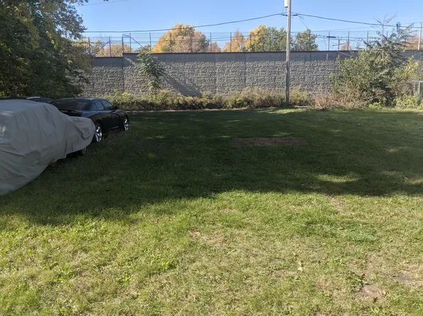 5542 S Perry Ave, Chicago, IL 60621