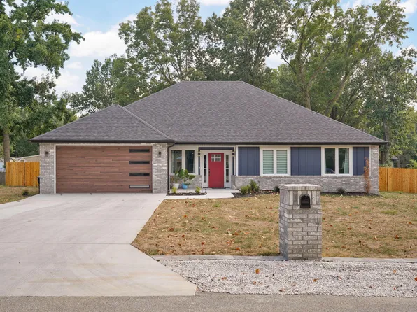 112 W Oak Street, Nixa, MO 65714