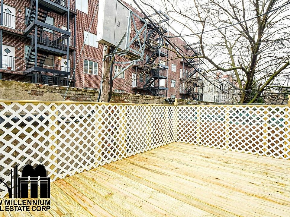 1st image of 351 16th St APT 1R