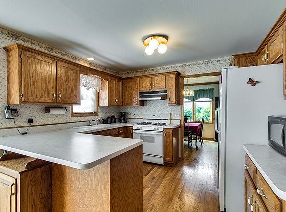 4th image of 2730 S Centurion Ln