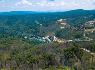871 Chalet Village Blvd, Gatlinburg, TN 37738