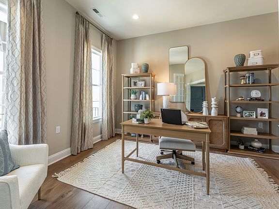 02 HHHunt Homes Retreat Study