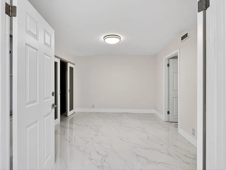 3901 S Flagler Dr #105 — Photo 14