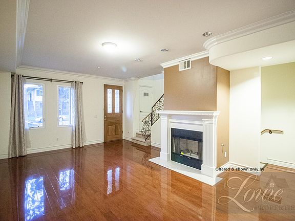 4th image of 98 N Craig Ave Unit 17