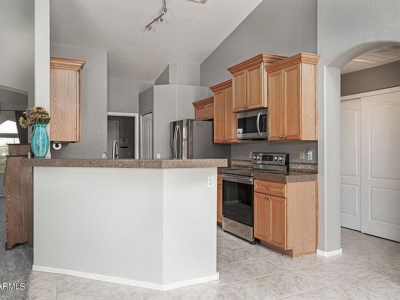 3rd image of 7664 E Covina St