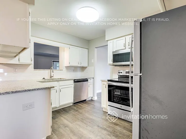 6241 Cranberry Ln E — Photo 10