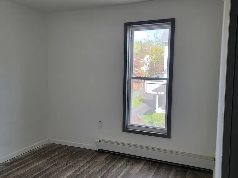 16 Trinity Pl — Photo 6