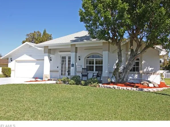 407 SE 17th Ave, Cape Coral, FL 33990