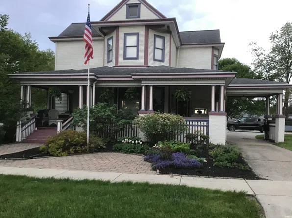 103 E Washington St, Winamac, IN 46996
