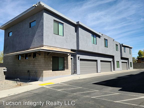 3rd image of 701 E Adams St #10210064