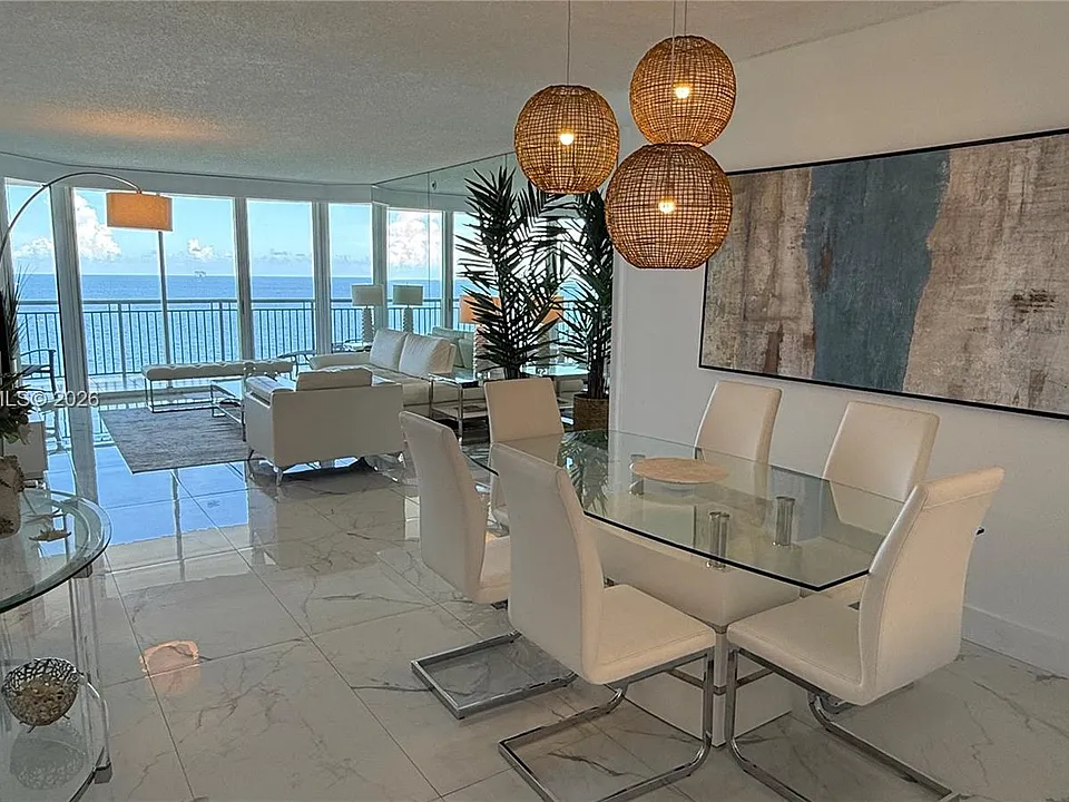17375 Collins Ave #1901