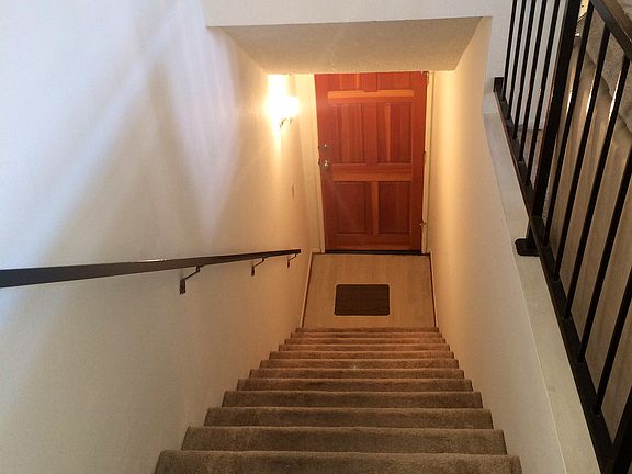 2nd image of 4248 Laurel Canyon Blvd APT 201