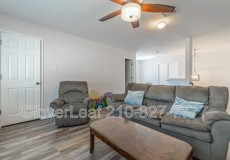 9715 Justice Ln — Photo 27