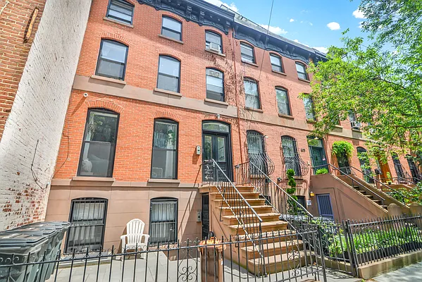 Rented by Highline Residential | media 16