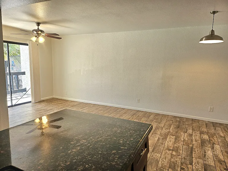 4313 N 19th Ave #102 — Photo 2
