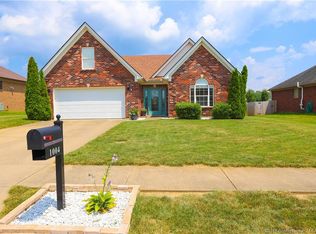 1004 Woodwinds Ct, Georgetown, IN 47122