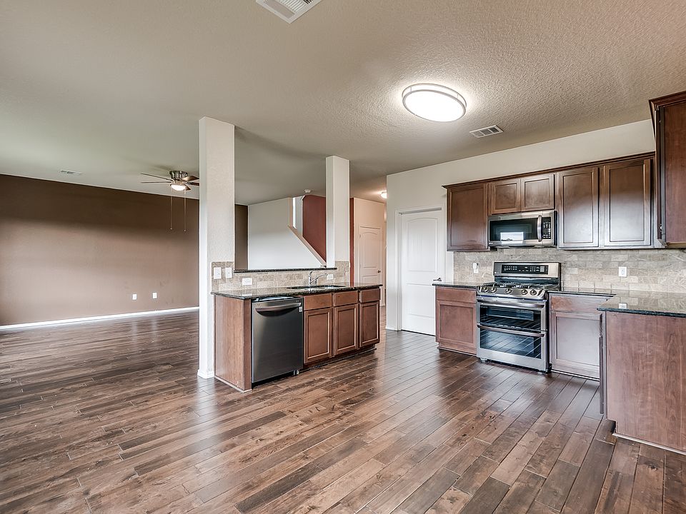 1st image of 923 Three Wood Way