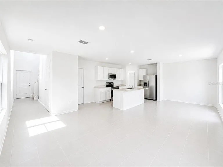 2420 Bluestone Rd — Photo 4