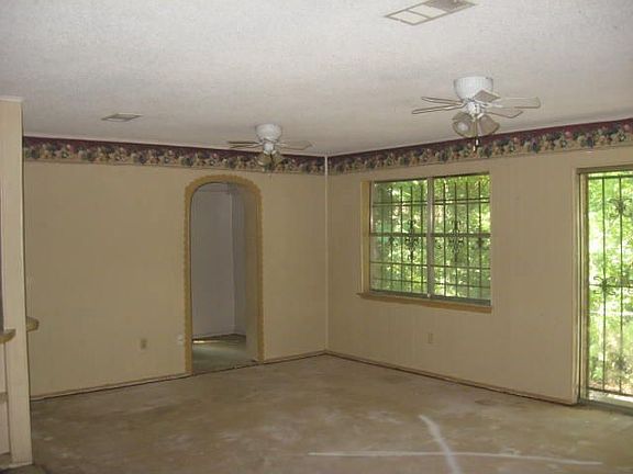 5th image of 4220 Southern Hills Dr